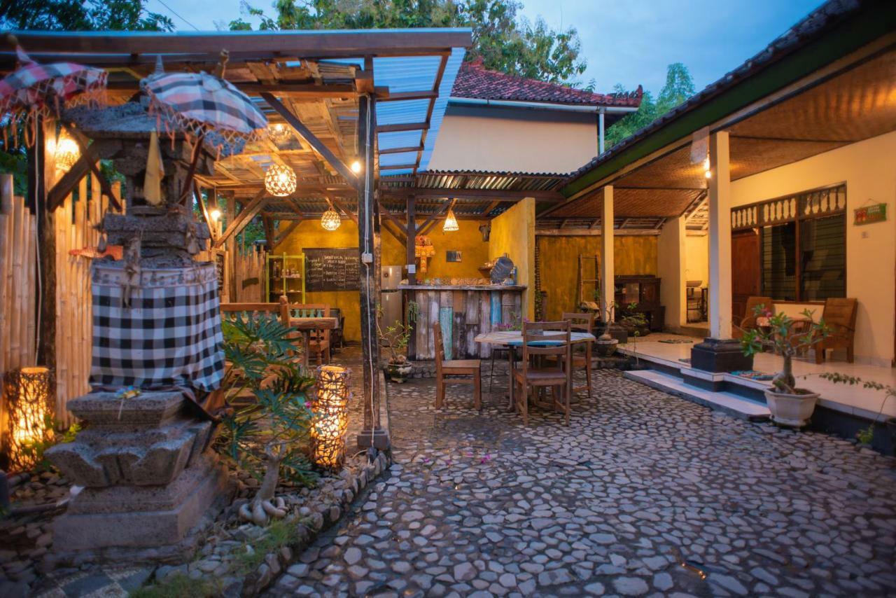 The Village Bed And Breakfast Lovina Esterno foto