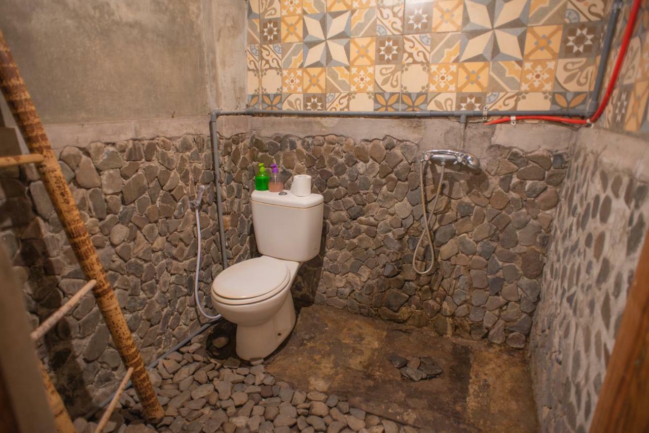 The Village Bed And Breakfast Lovina Esterno foto