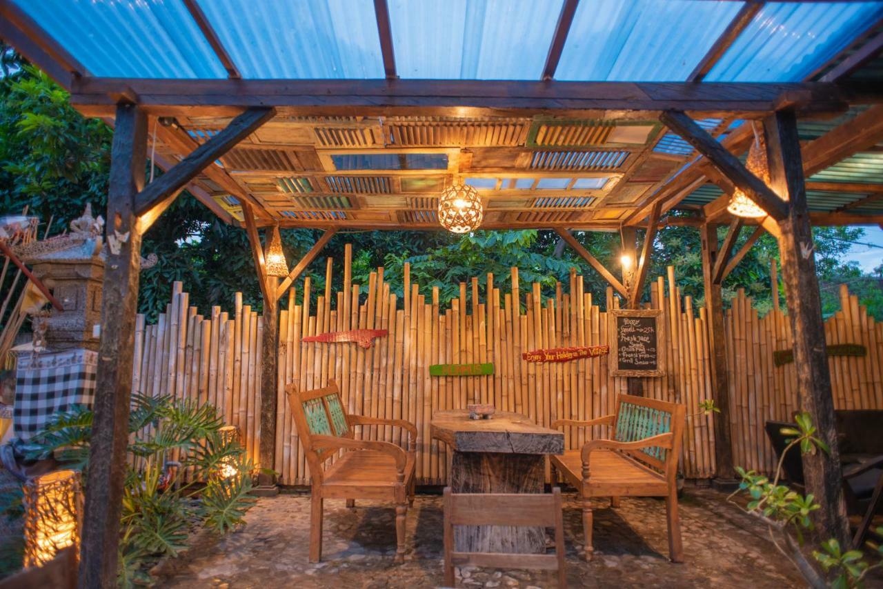 The Village Bed And Breakfast Lovina Esterno foto